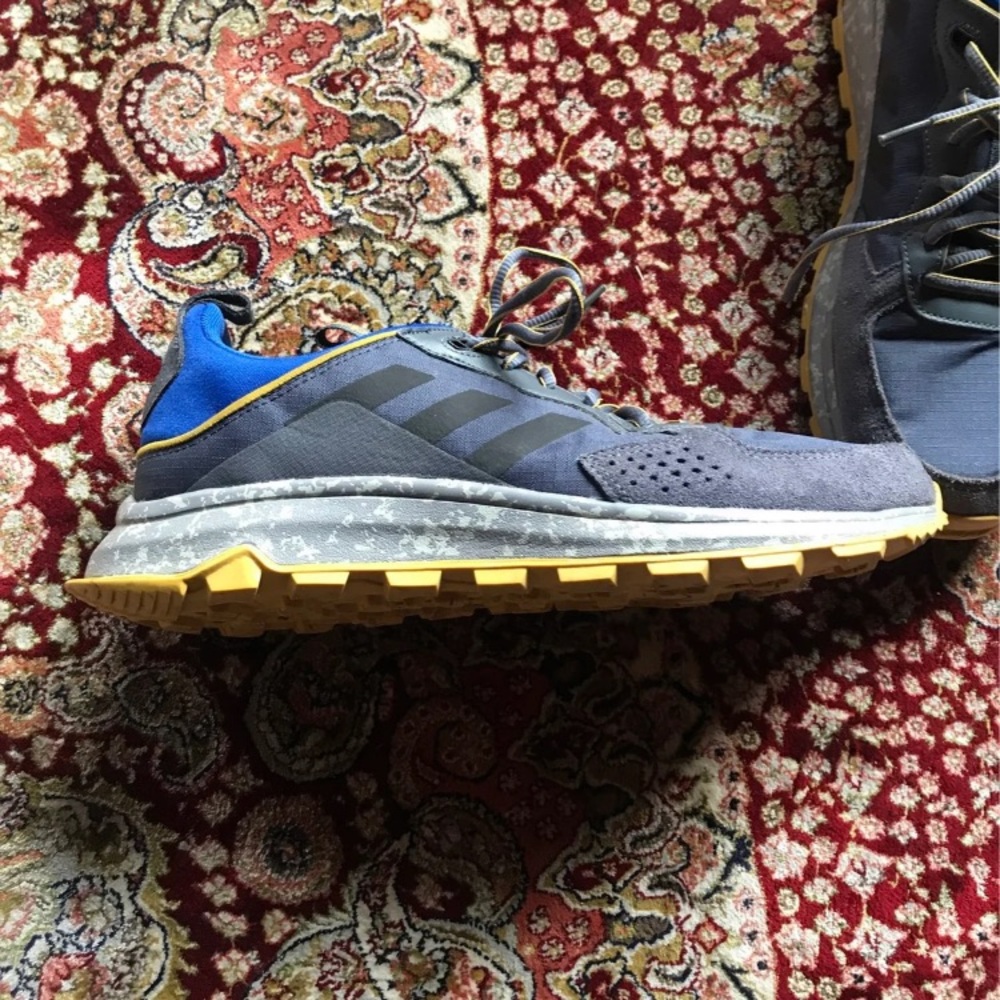 Adidas Trail Sneaker